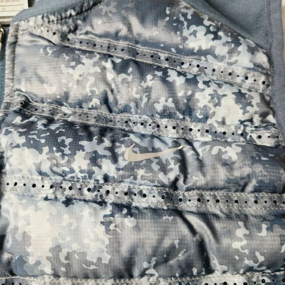 Nike Women’s Aeroloft 800 Blue Gray Camouflage Full Zip Puffer Vest Size Large - Picture 4 of 10